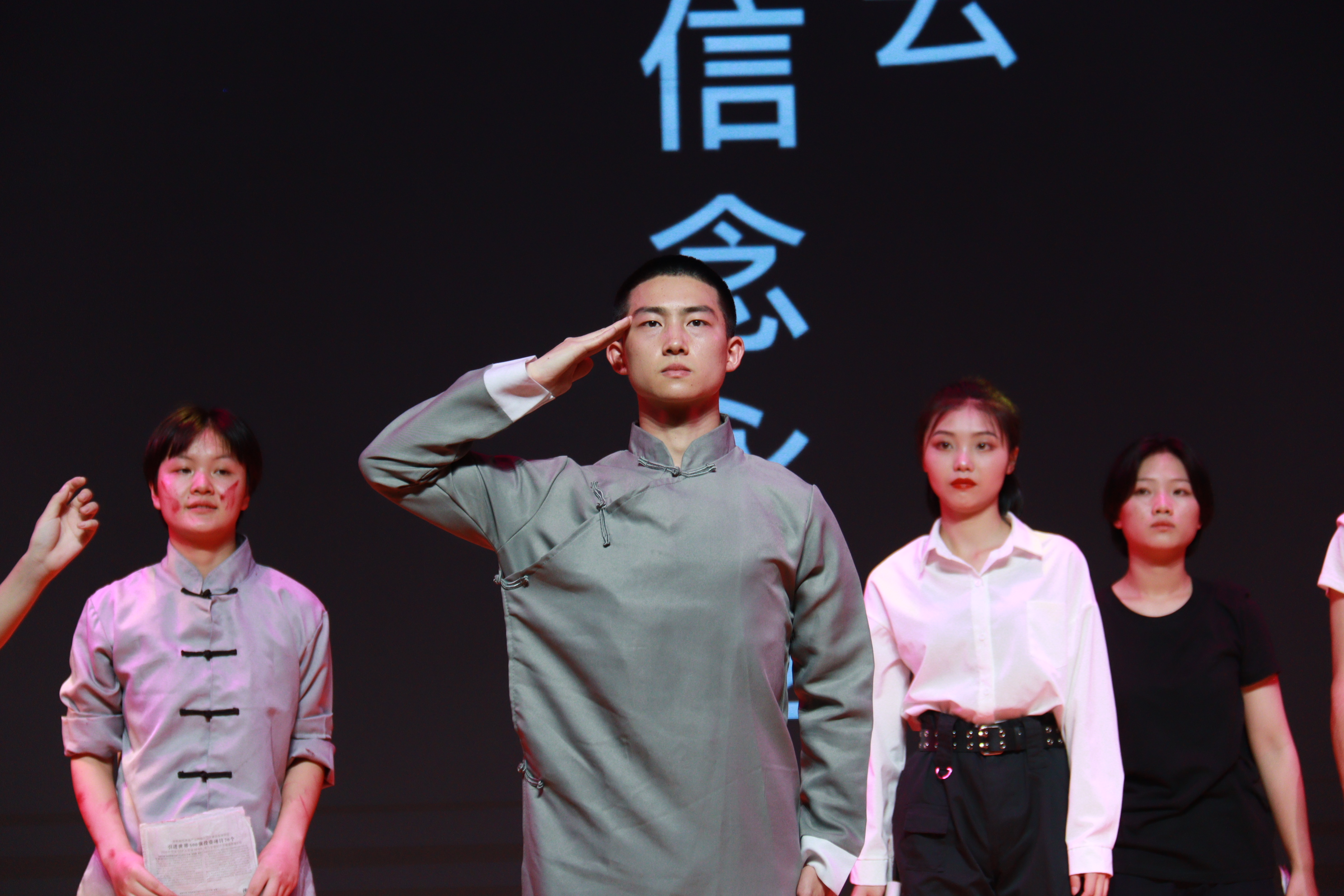 开云体育登录-FLY血洗TeamWE,Doinb三分雨点燃全场