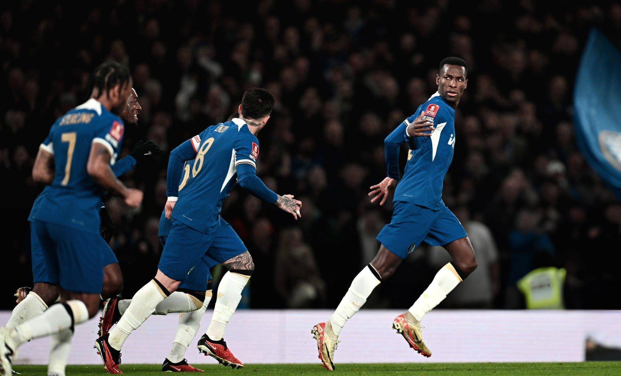 关于切尔西绝杀瑞典,博格巴2一己之力扛起全队的信息 关于切尔西绝杀瑞典,博格巴2一己之力扛起全队的信息