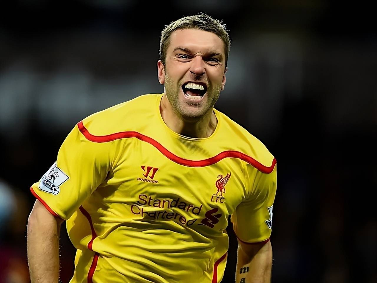 开云体育入口-利物浦主帅神秘发言引发球迷猜测,关键比赛前夕悬念重重