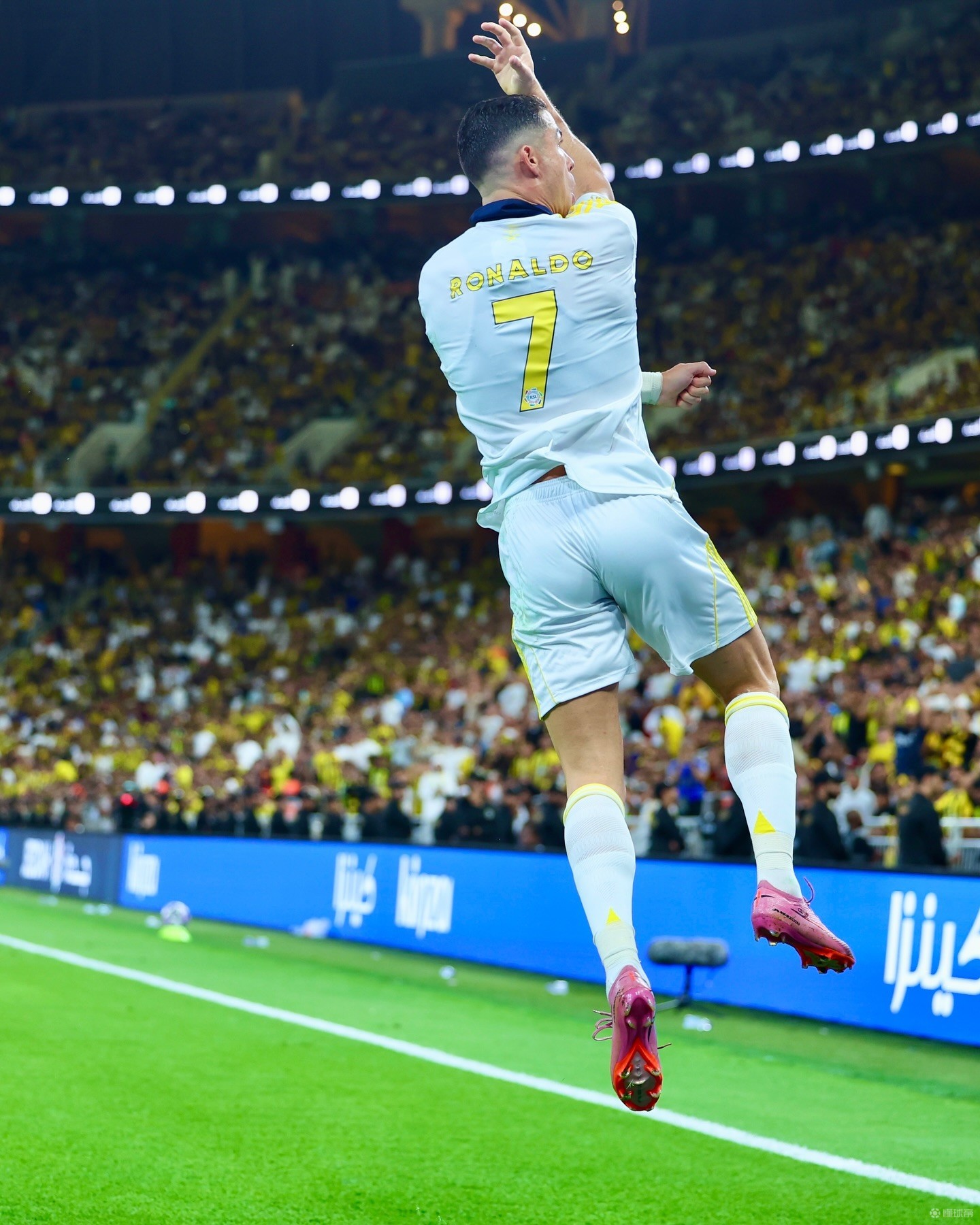 帕尔马大将发挥超水平助球队狂揽胜利的简单介绍 帕尔马大将发挥超水平助球队狂揽胜利的简单介绍