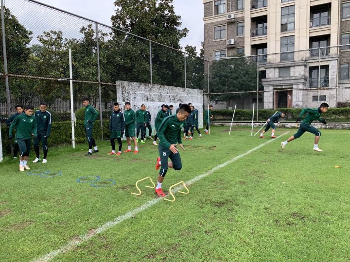 球队队员全力以赴将胜利座位的简单介绍 球队队员全力以赴将胜利座位的简单介绍